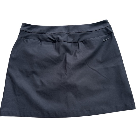Nike Dri fit Women’s Black skort skirt Golf Pickleball Size Medium - Picture 4 of 5